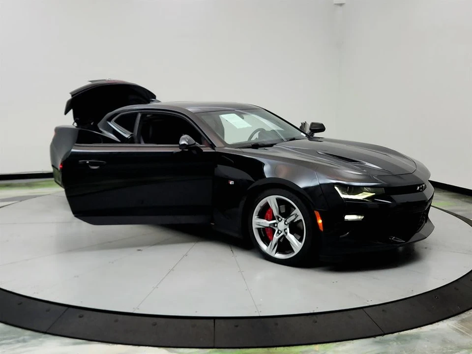 2017 Chevrolet Camaro SS 6th Gen - Image 10 of 12