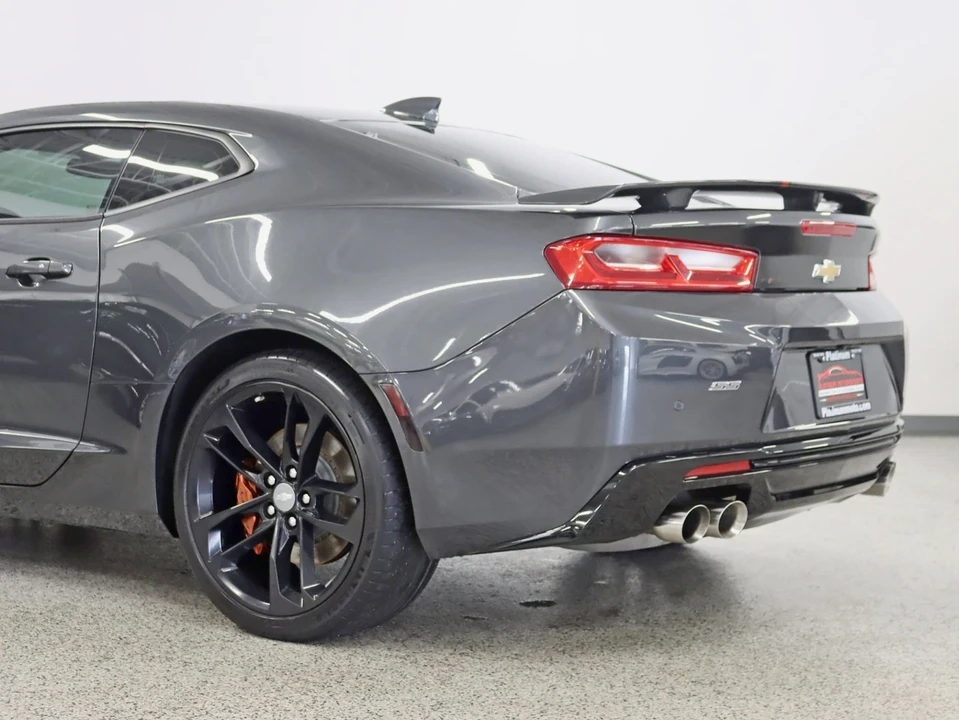 2017 Chevrolet Camaro SS 6th Gen - Image 10 of 21