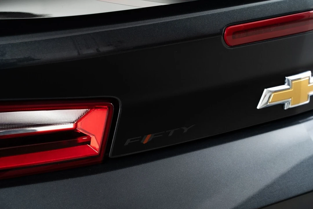 2017 Chevrolet Camaro SS 6th Gen - Image 12 of 21