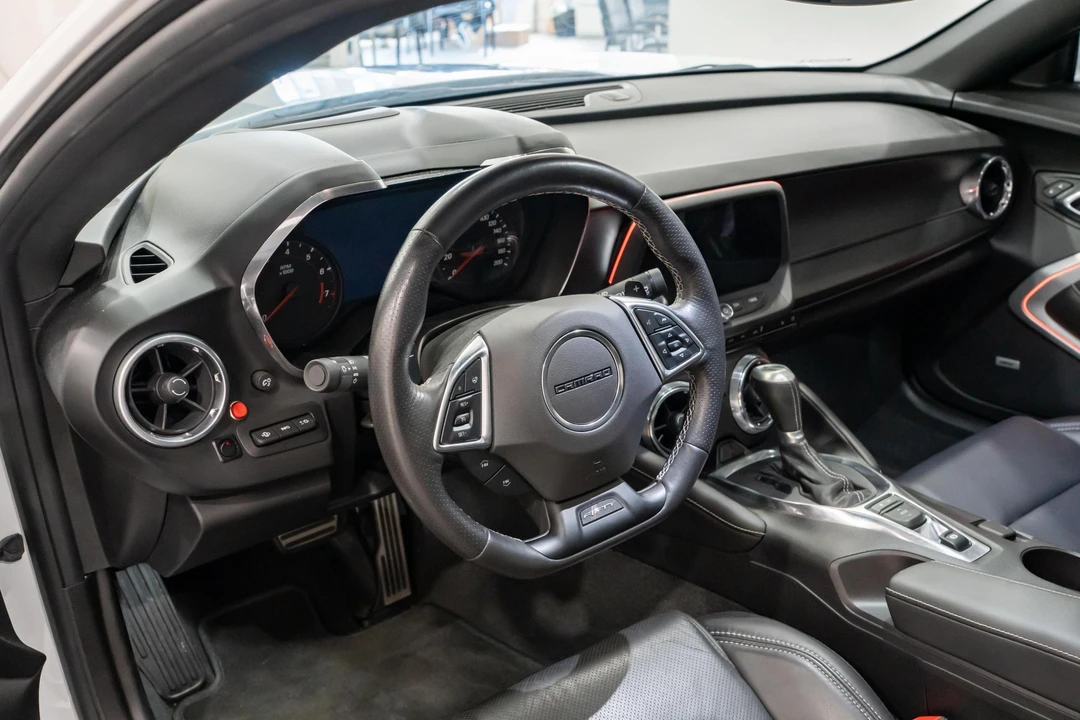 2017 Chevrolet Camaro SS 6th Gen - Image 26 of 31
