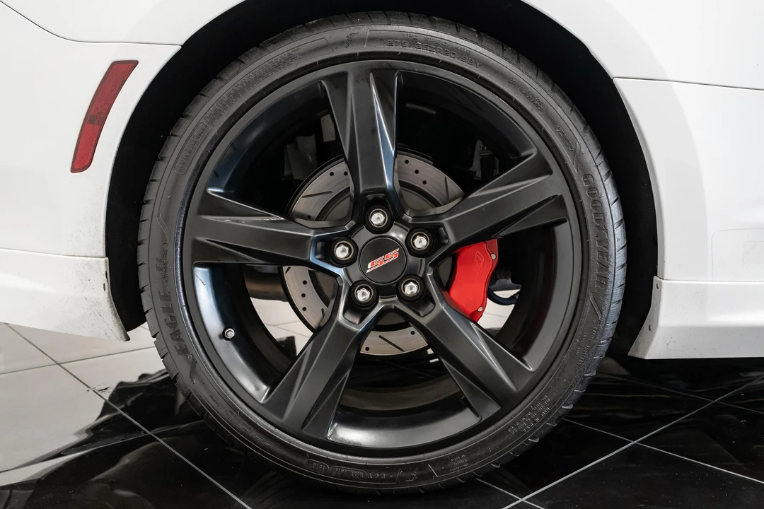 2017 Chevrolet Camaro SS 6th Gen - Image 25 of 31