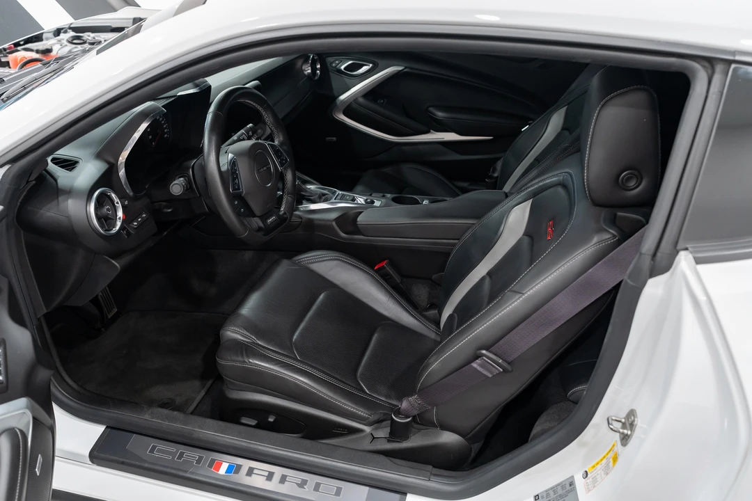 2017 Chevrolet Camaro SS 6th Gen - Image 30 of 31