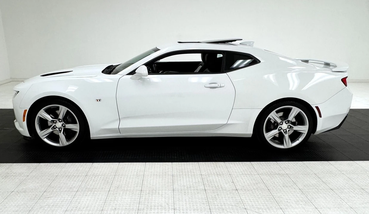2017 Chevrolet Camaro SS 6th Gen - Image 2 of 12