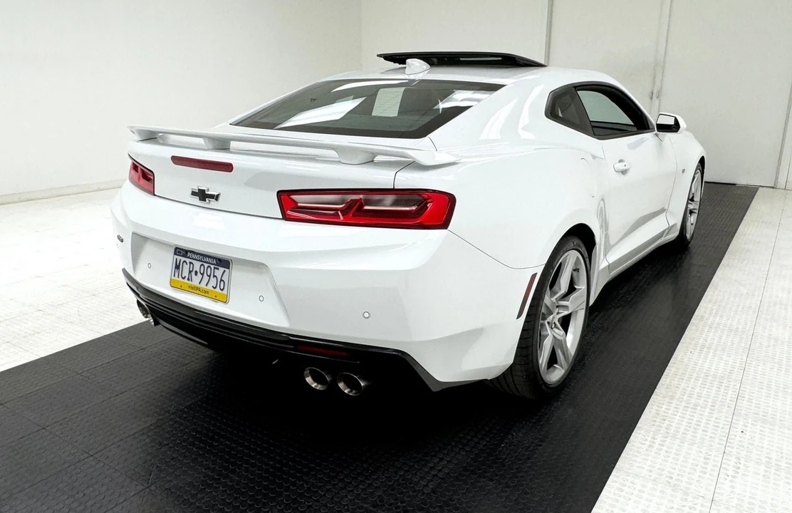2017 Chevrolet Camaro SS 6th Gen - Image 5 of 21