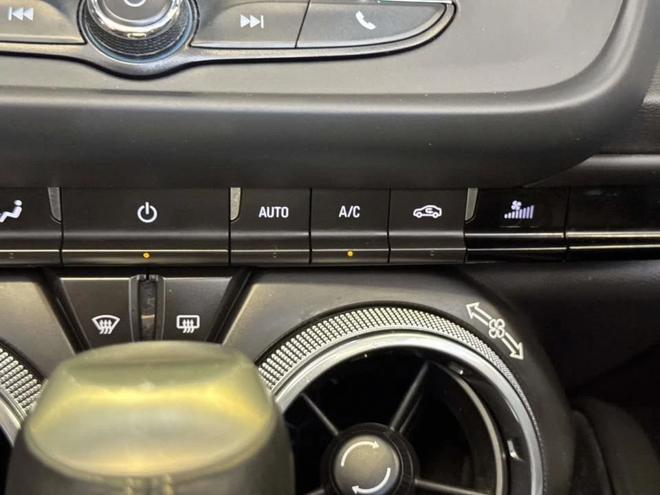 2017 Chevrolet Camaro 6th Gen - Image 16 of 17