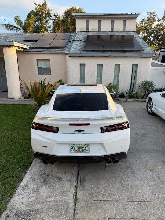 2017 Chevrolet Camaro 6th Gen - Image 5 of 10