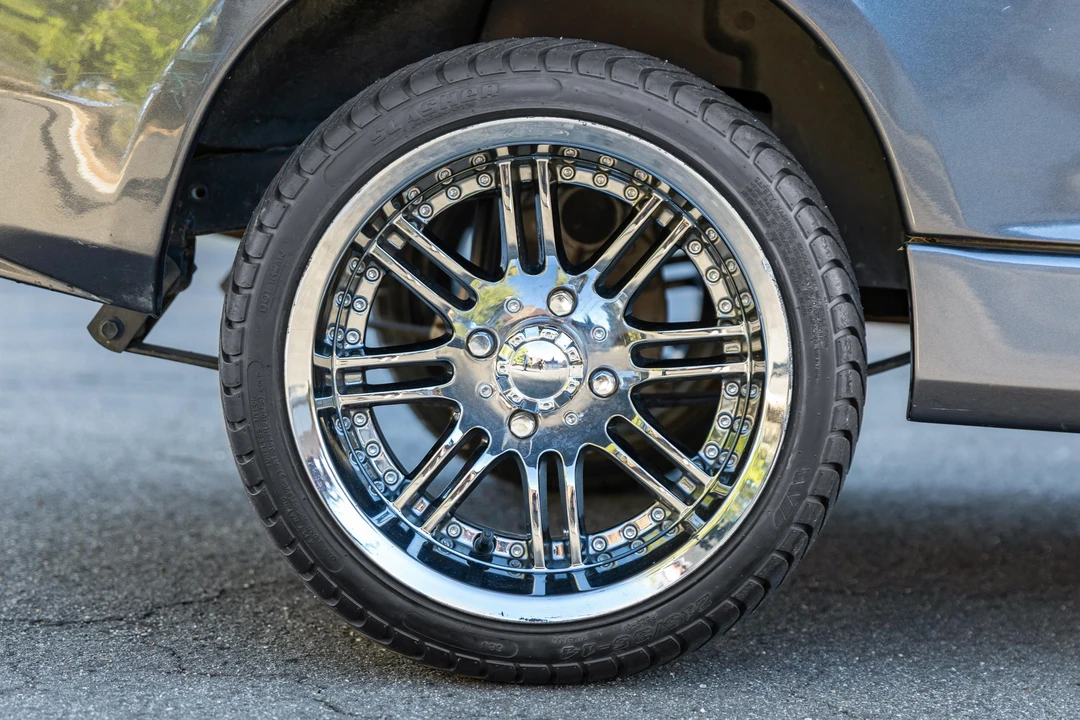 2017 Chevrolet Camaro 6th Gen - Image 26 of 31