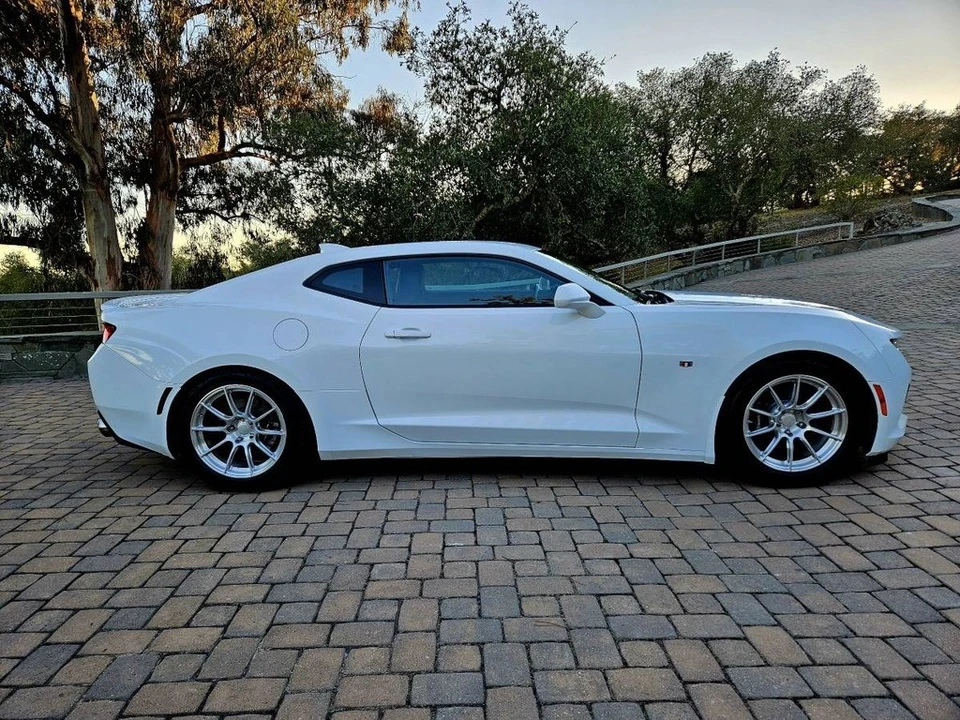 2017 Chevrolet Camaro 6th Gen - Image 7 of 12