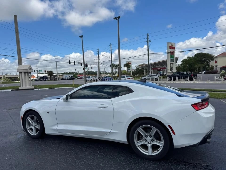 2017 Chevrolet Camaro 6th Gen - Image 7 of 15