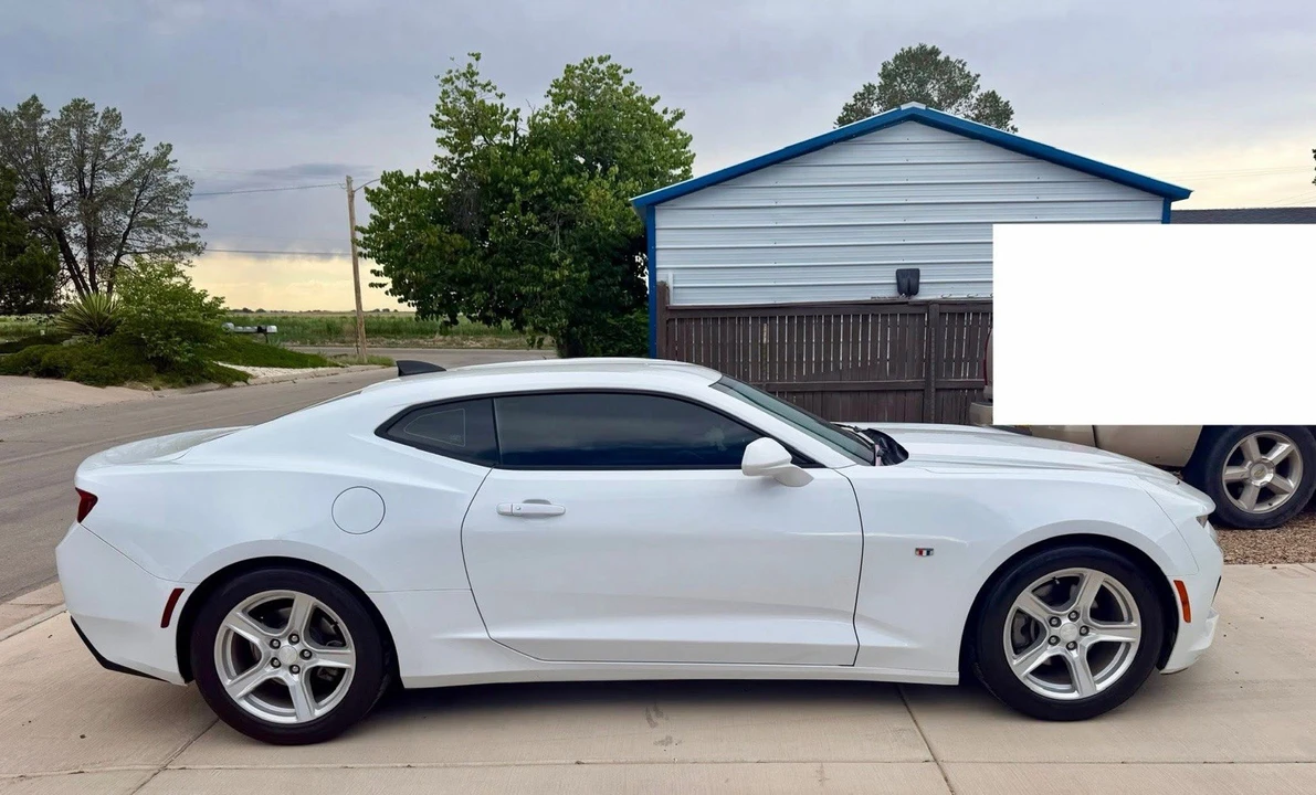 2017 Chevrolet Camaro 6th Gen - Image 2 of 20