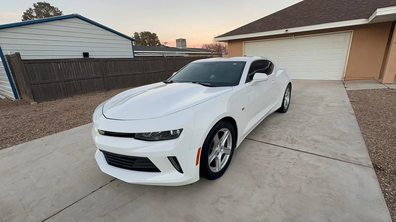 2017 Chevrolet Camaro 6th Gen - Image 6 of 20