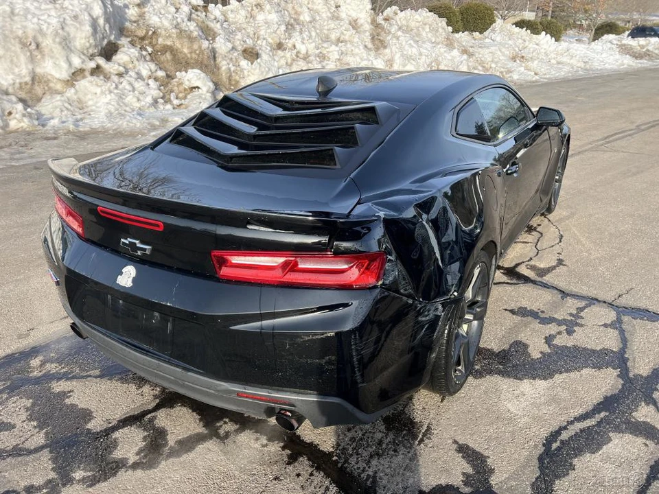 2017 Chevrolet Camaro 6th Gen - Image 8 of 12