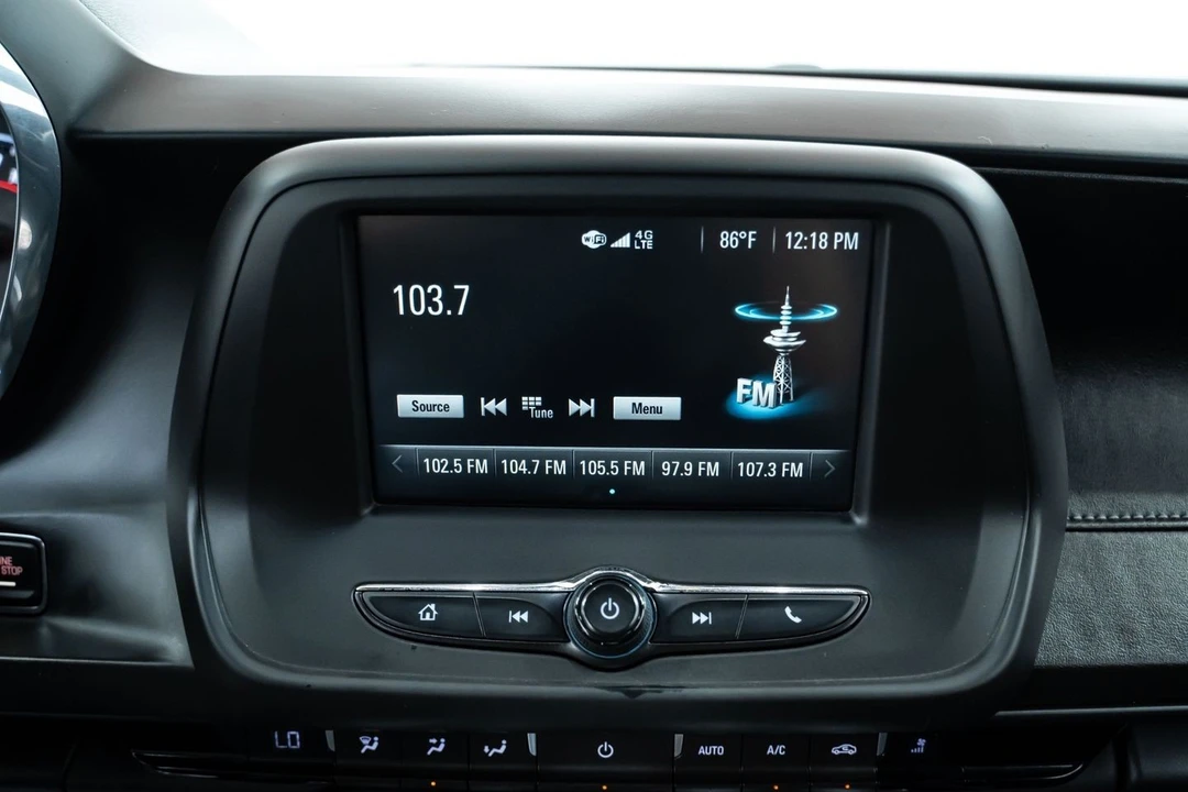 2017 Chevrolet Camaro 6th Gen - Image 26 of 31