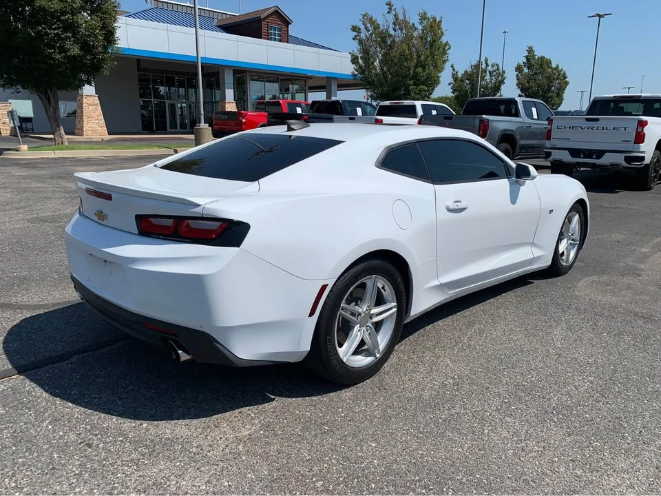 2017 Chevrolet Camaro 6th Gen - Image 5 of 15