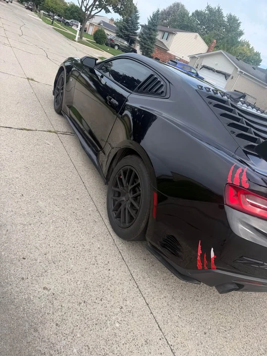 2017 Chevrolet Camaro 6th Gen - Image 6 of 12