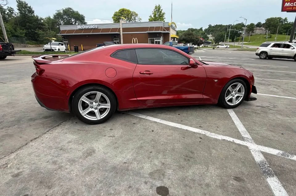 2017 Chevrolet Camaro 6th Gen - Image 5 of 15