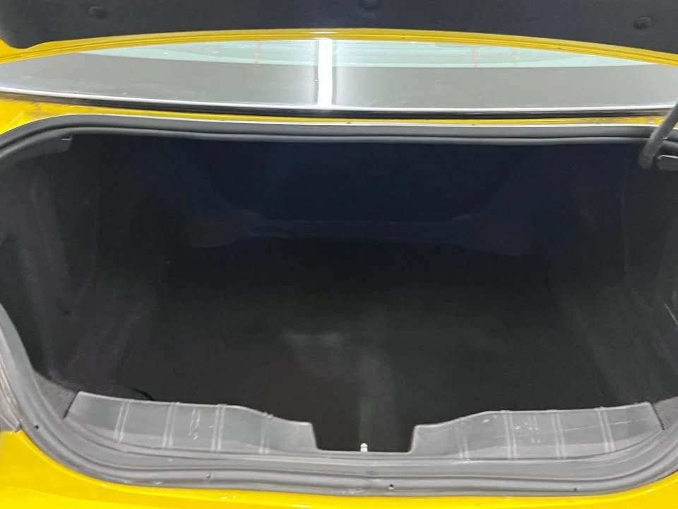 2017 Chevrolet Camaro 6th Gen - Image 15 of 20