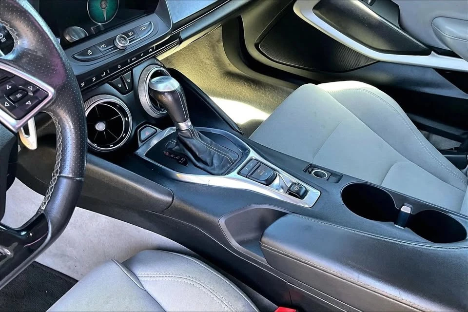 2017 Chevrolet Camaro 6th Gen - Image 13 of 20
