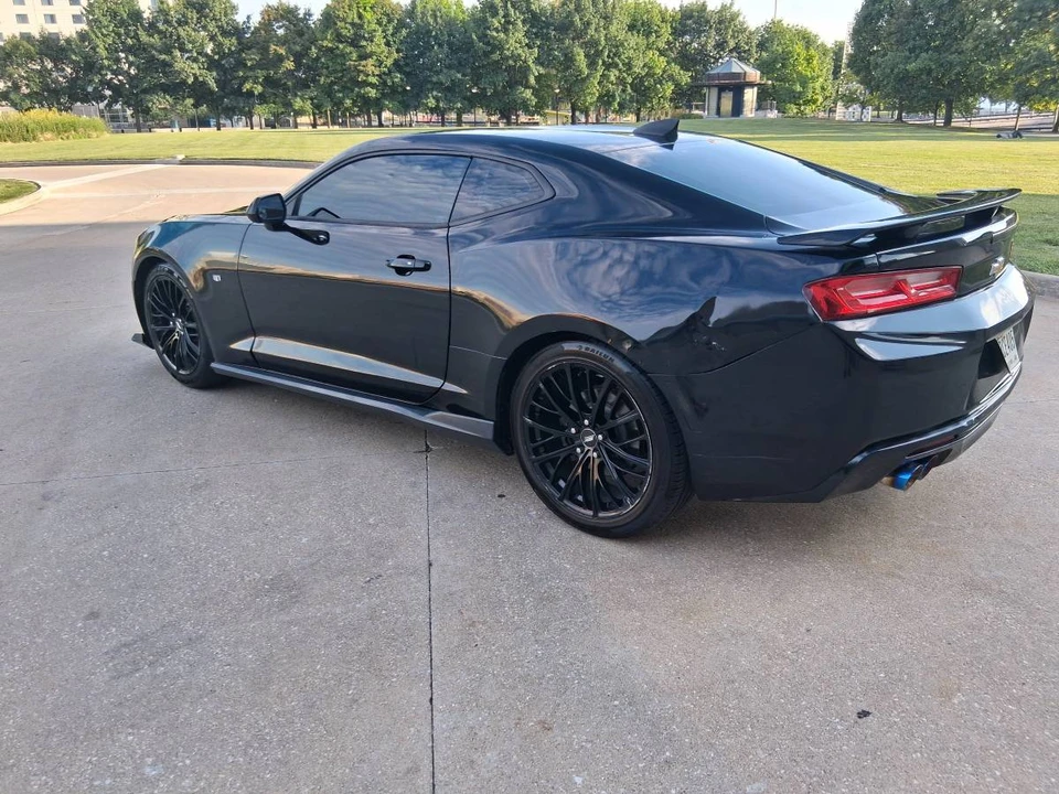 2017 Chevrolet Camaro 6th Gen - Image 18 of 19
