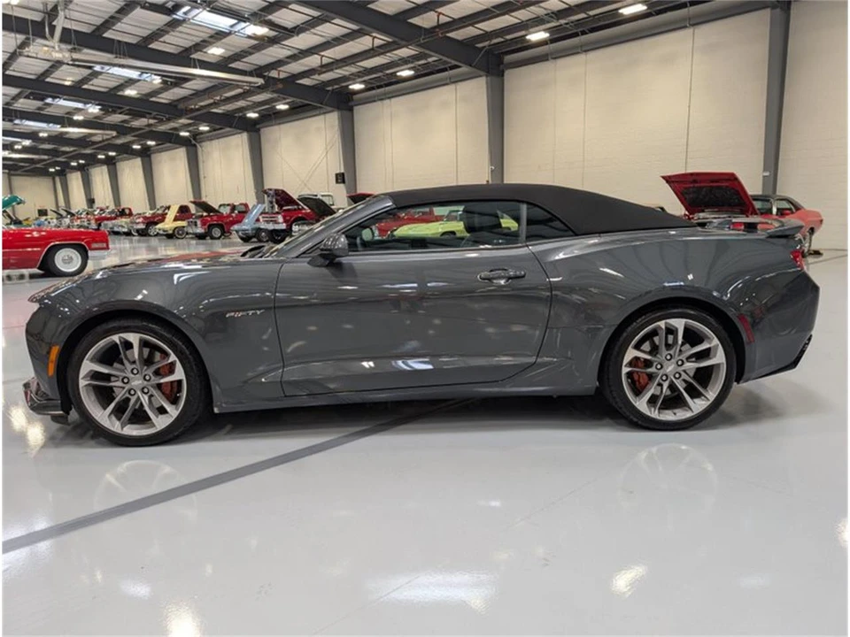 2017 Chevrolet Camaro SS 6th Gen - Image 5 of 24