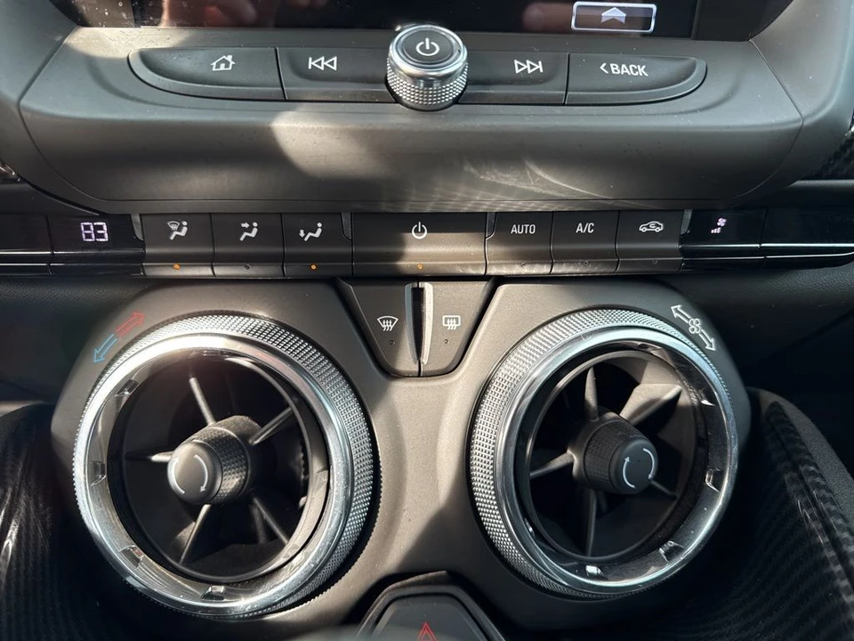 2017 Chevrolet Camaro SS 6th Gen - Image 19 of 21