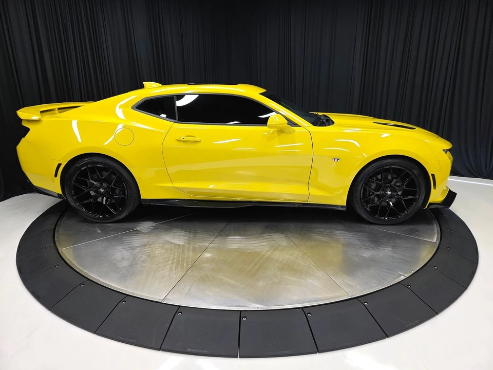 2017 Chevrolet Camaro SS 6th Gen - Image 16 of 31