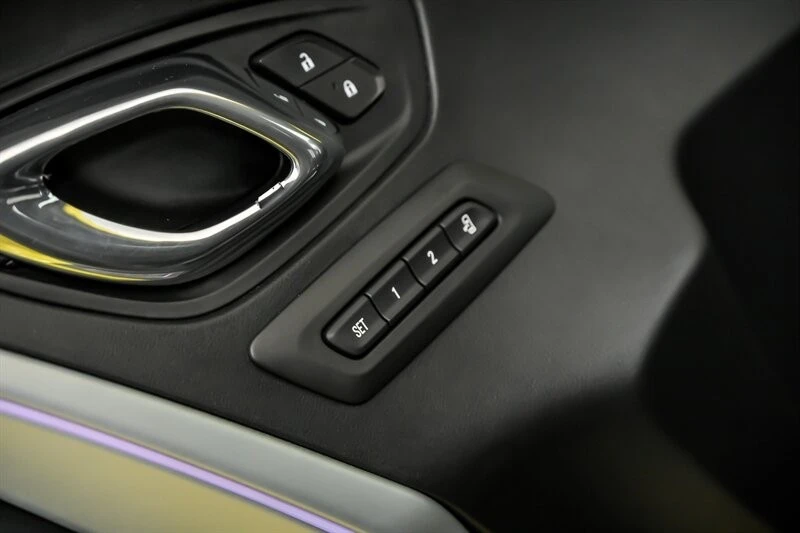 2017 Chevrolet Camaro SS 6th Gen - Image 15 of 31