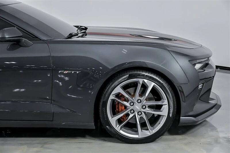 2017 Chevrolet Camaro SS 6th Gen - Image 15 of 21