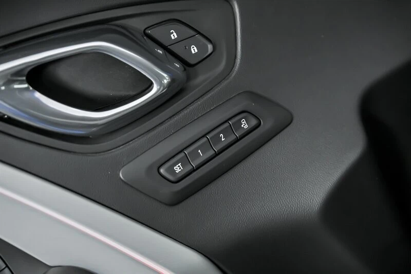 2017 Chevrolet Camaro SS 6th Gen - Image 18 of 31