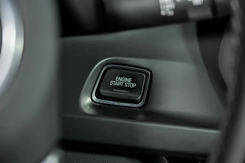 2017 Chevrolet Camaro SS 6th Gen - Image 29 of 31
