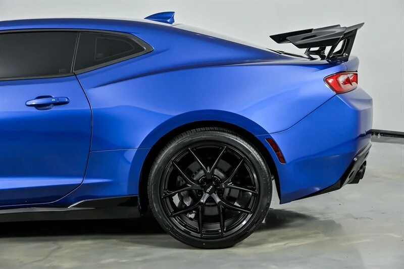 2017 Chevrolet Camaro SS 6th Gen - Image 8 of 31
