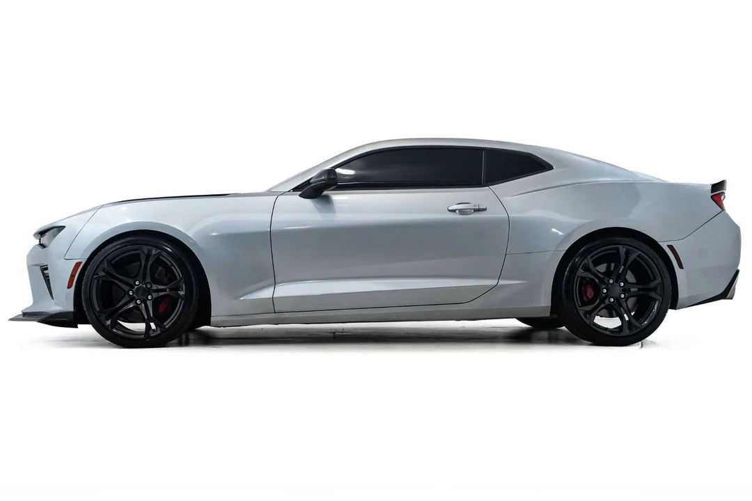 2017 Chevrolet Camaro SS 6th Gen - Image 10 of 21