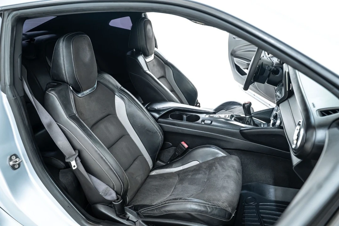 2017 Chevrolet Camaro SS 6th Gen - Image 25 of 31