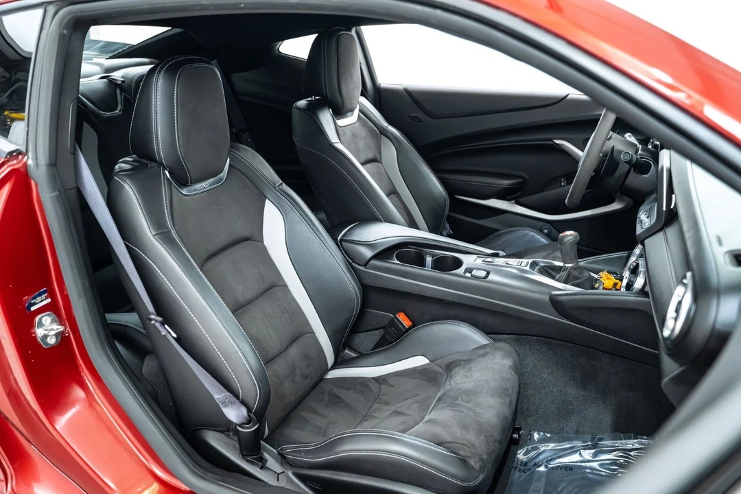 2017 Chevrolet Camaro SS 6th Gen - Image 25 of 31
