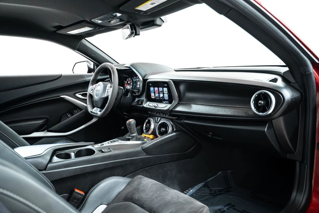 2017 Chevrolet Camaro SS 6th Gen - Image 24 of 31