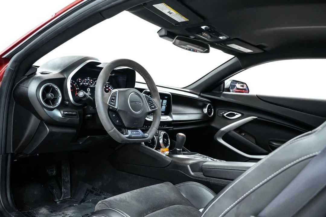 2017 Chevrolet Camaro SS 6th Gen - Image 19 of 31