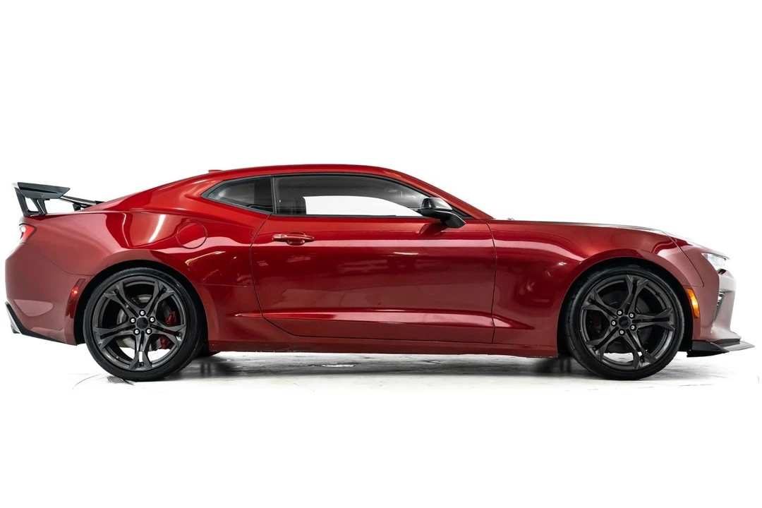 2017 Chevrolet Camaro SS 6th Gen - Image 8 of 31