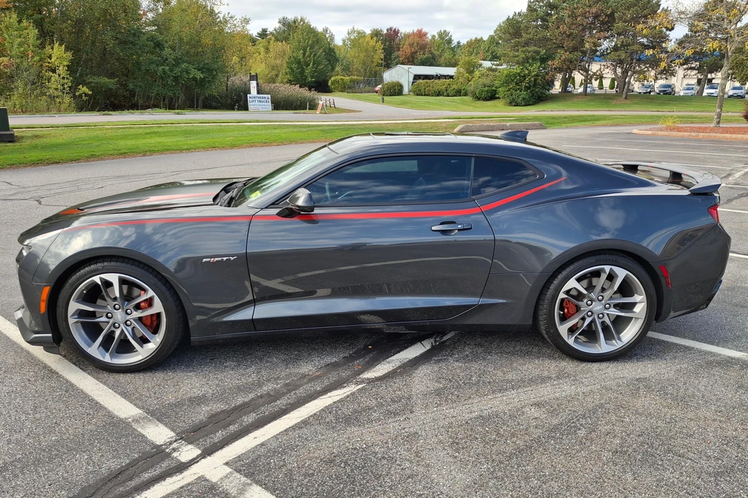 2017 Chevrolet Camaro SS 6th Gen - Image 3 of 31