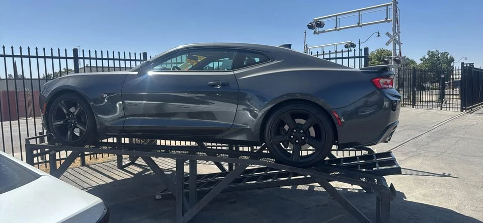 2017 Chevrolet Camaro SS 6th Gen - Image 2 of 7