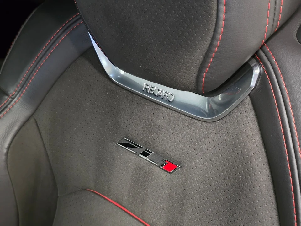 2017 Chevrolet Camaro ZL1 6th Gen - Image 21 of 31