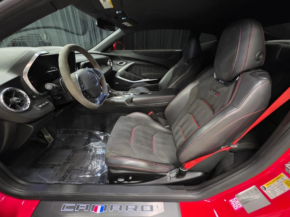 2017 Chevrolet Camaro ZL1 6th Gen - Image 18 of 31