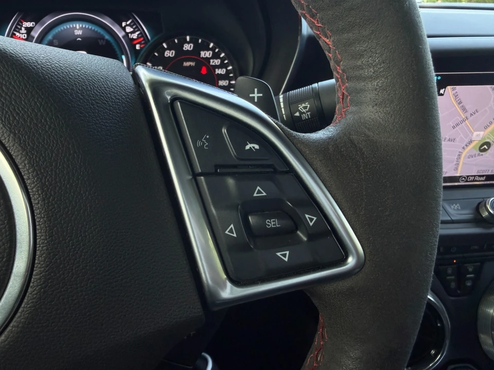 2017 Chevrolet Camaro ZL1 6th Gen - Image 30 of 31