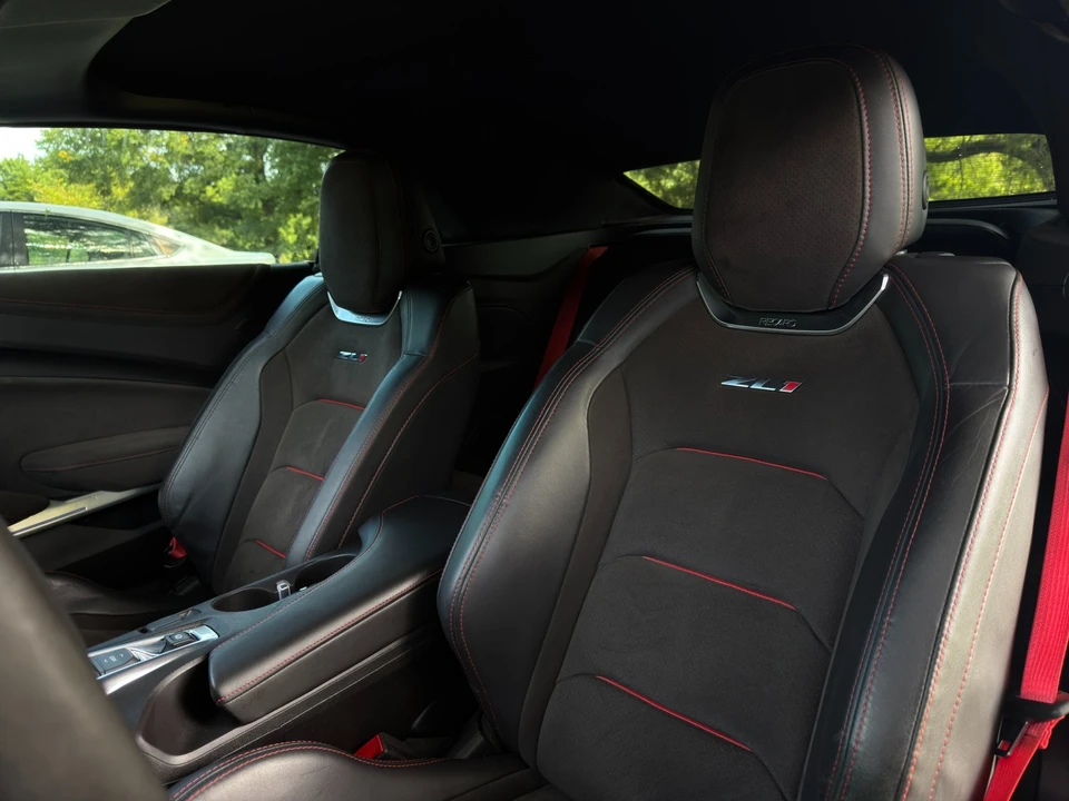 2017 Chevrolet Camaro ZL1 6th Gen - Image 18 of 31
