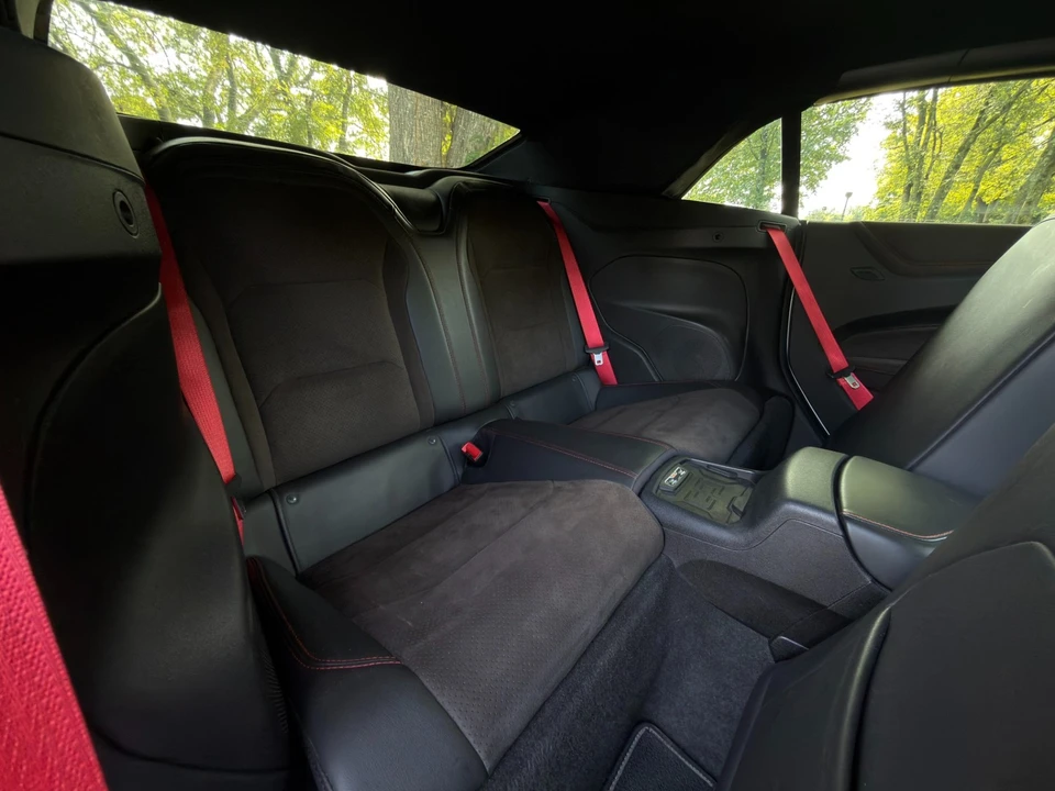 2017 Chevrolet Camaro ZL1 6th Gen - Image 25 of 31