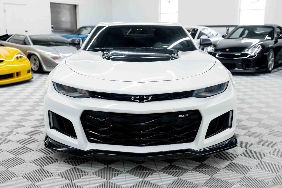 2017 Chevrolet Camaro ZL1 6th Gen - Image 5 of 31