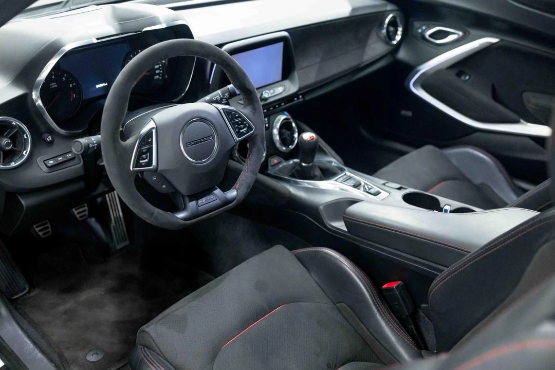 2017 Chevrolet Camaro ZL1 6th Gen - Image 2 of 31
