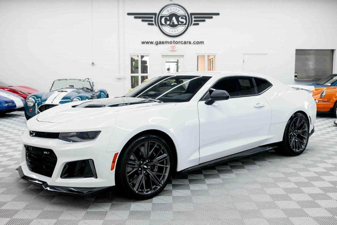 2017 Chevrolet Camaro ZL1 6th Gen - Image 4 of 31