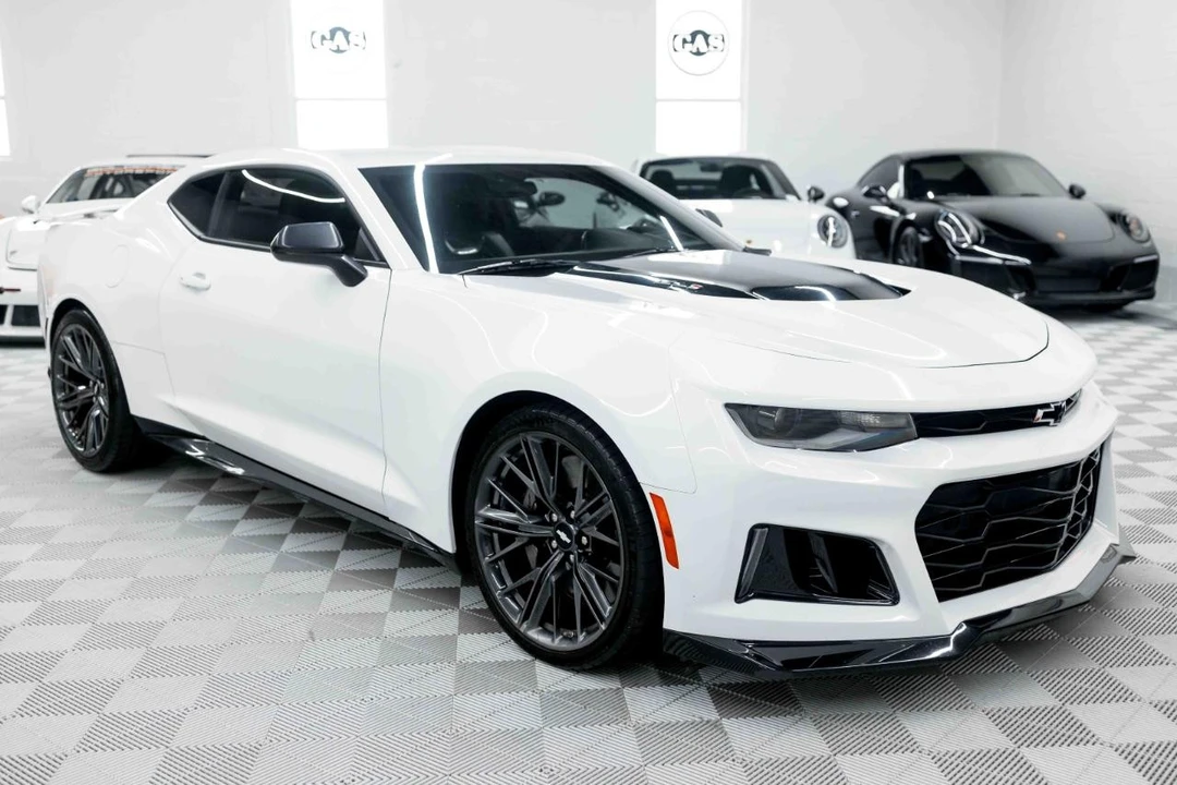 2017 Chevrolet Camaro ZL1 6th Gen - Image 6 of 31
