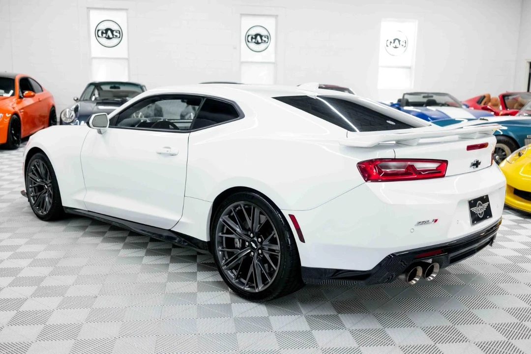 2017 Chevrolet Camaro ZL1 6th Gen - Image 10 of 31