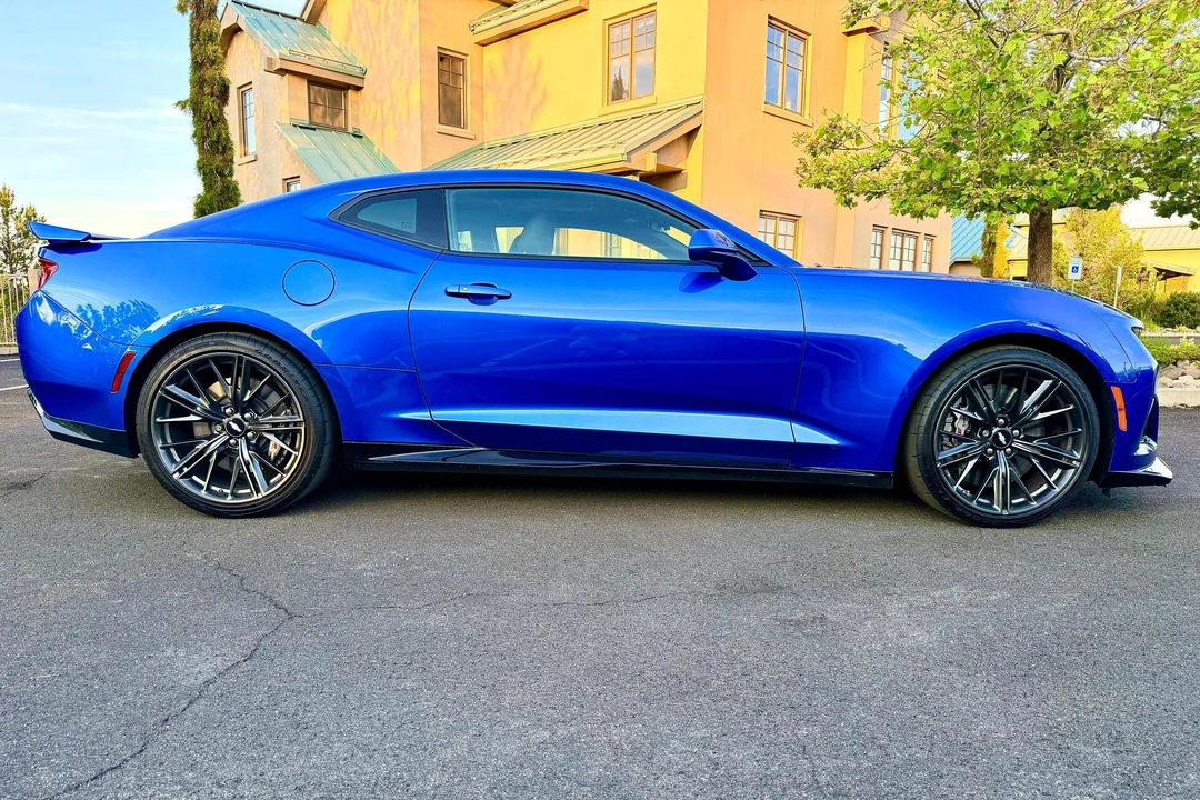 2017 Chevrolet Camaro ZL1 6th Gen - Image 3 of 31
